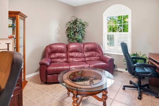 1146 Pleasure Drive W, Litchfield, MN 55355