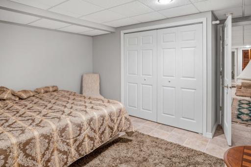 1146 Pleasure Drive W, Litchfield, MN 55355