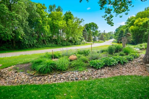 1146 Pleasure Drive W, Litchfield, MN 55355