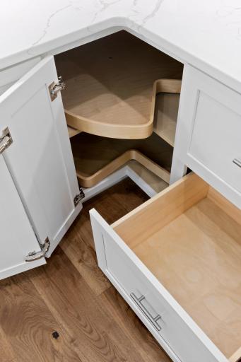 Soft close draws & cabinets and Lazy Susan helps the kitchen run smooth!