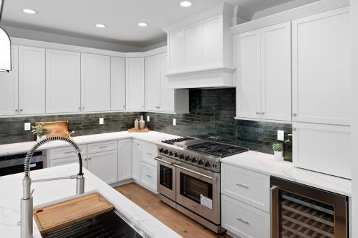 The massive 48" range can handle the largest of meals!