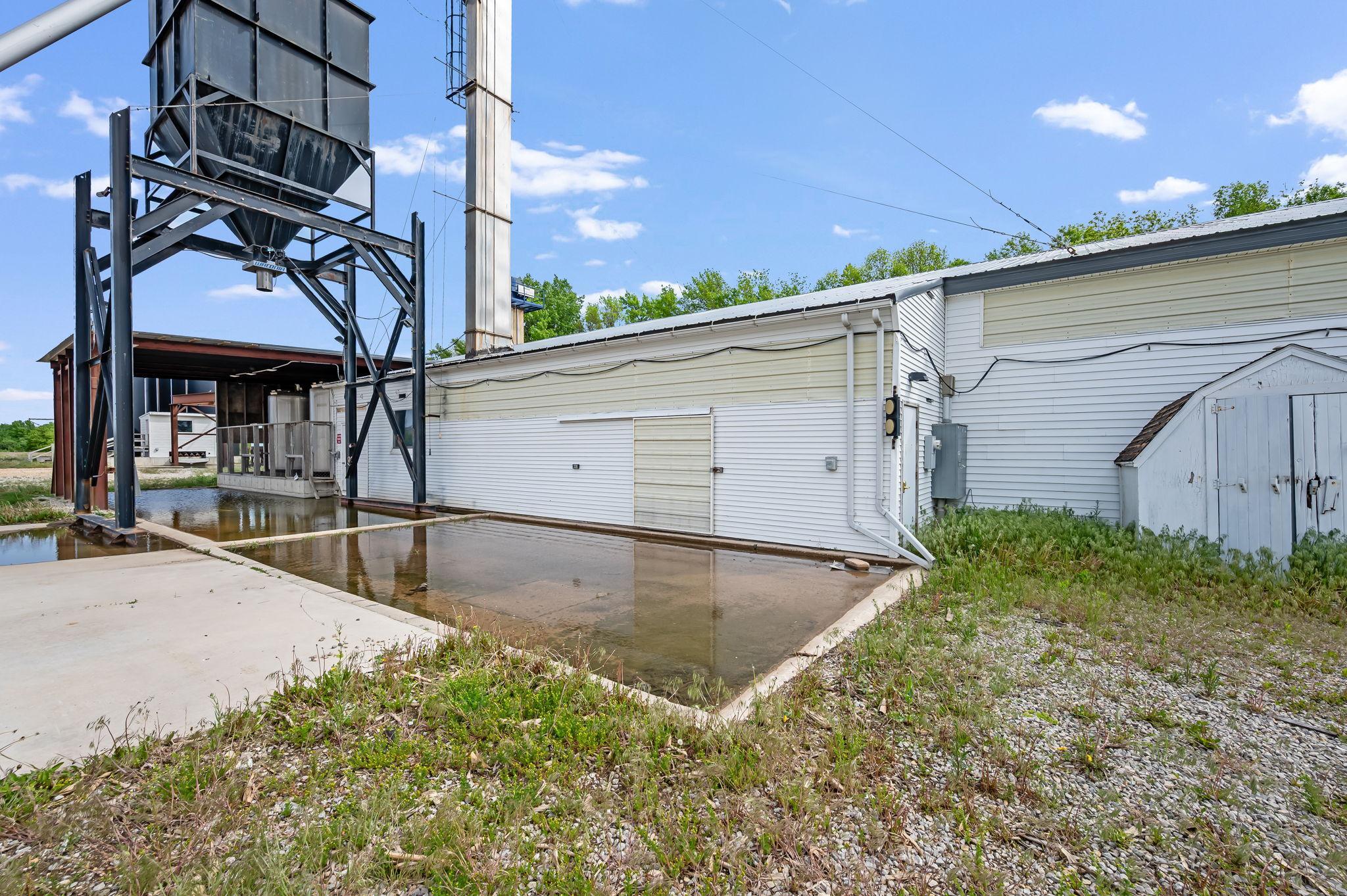 601 6th Ave SE Winnebago MN-9.jpg