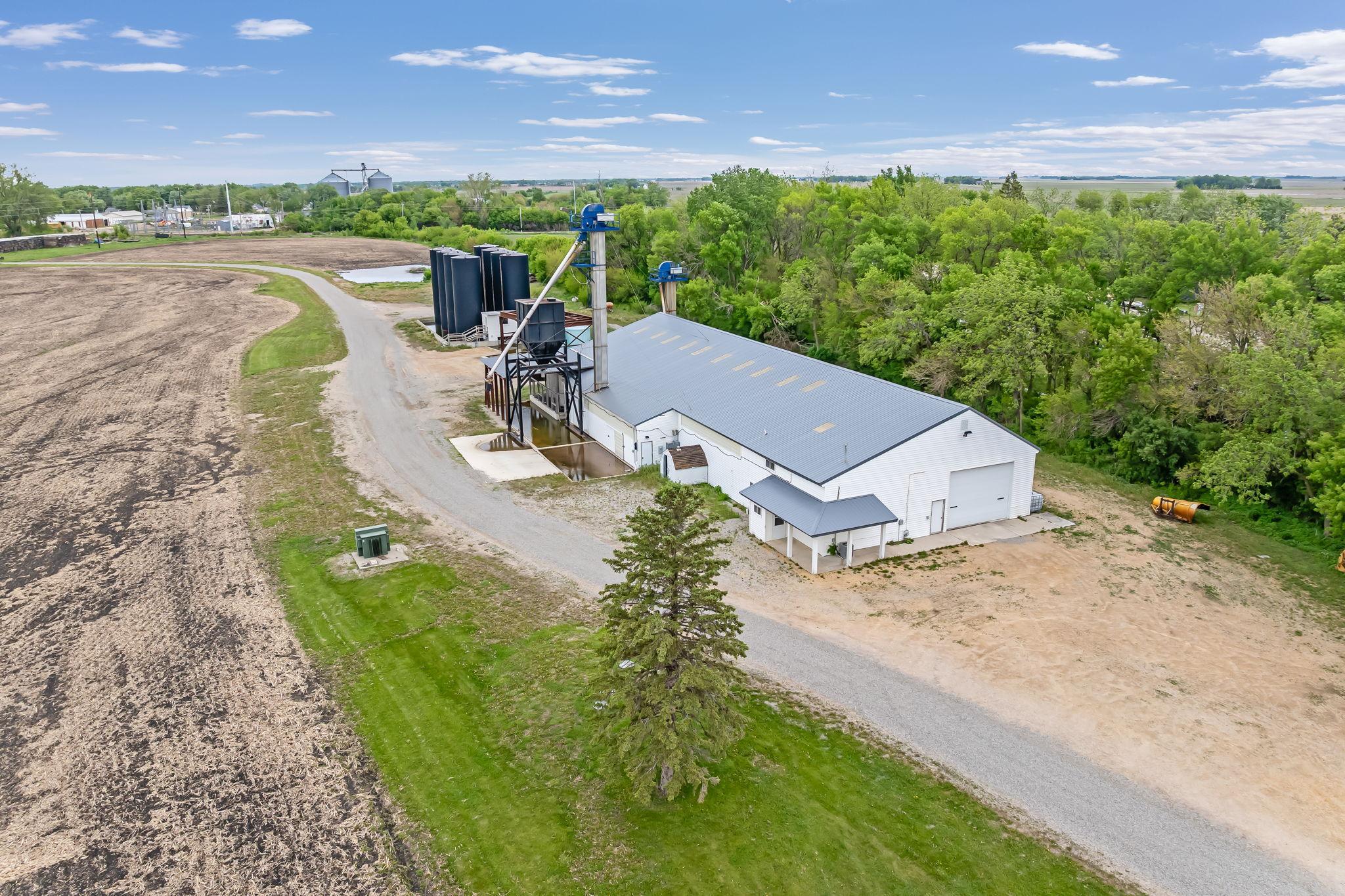 601 6th Ave SE Winnebago MN-19.jpg