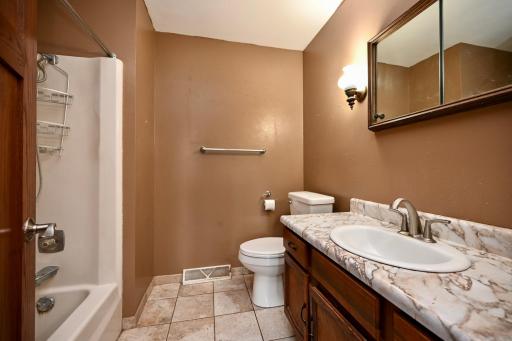 217 13th Avenue S, Onalaska, WI 54650