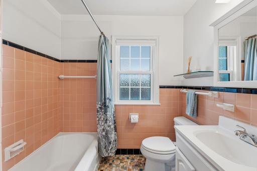 5933 Columbus Avenue, Minneapolis, MN 55417