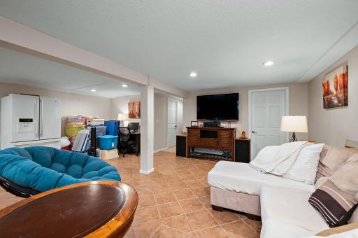 1490 Rainbow Avenue, Maple Plain, MN 55359