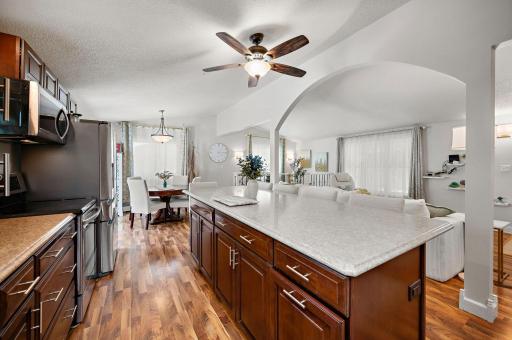 1490 Rainbow Avenue, Maple Plain, MN 55359