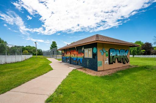 1490 Rainbow Avenue, Maple Plain, MN 55359