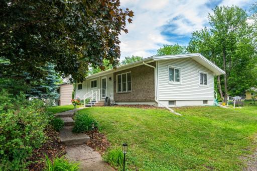 1490 Rainbow Avenue, Maple Plain, MN 55359