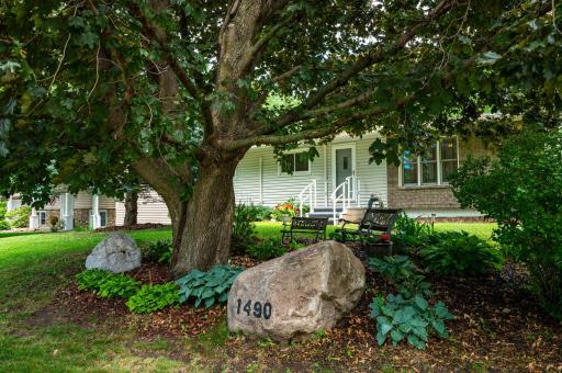 1490 Rainbow Avenue, Maple Plain, MN 55359