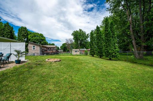 1490 Rainbow Avenue, Maple Plain, MN 55359