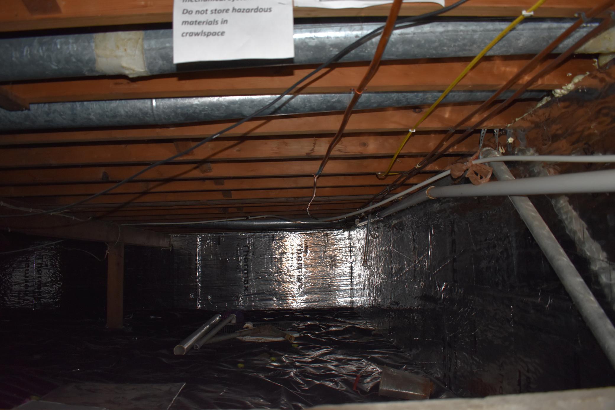 crawl space with vapor barrier