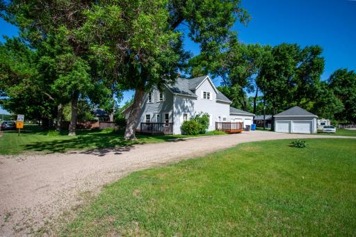 301 2nd Avenue SW, Barnesville, MN 56514
