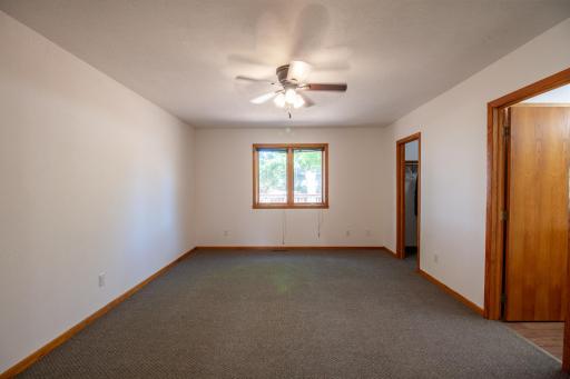 301 2nd Avenue SW, Barnesville, MN 56514