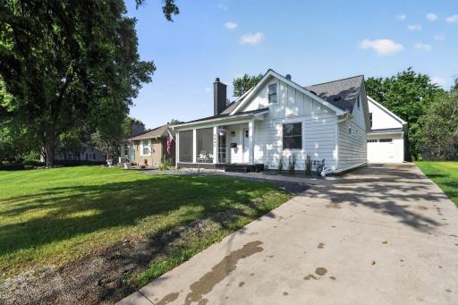 5940 Wooddale Avenue, Minneapolis, MN 55424