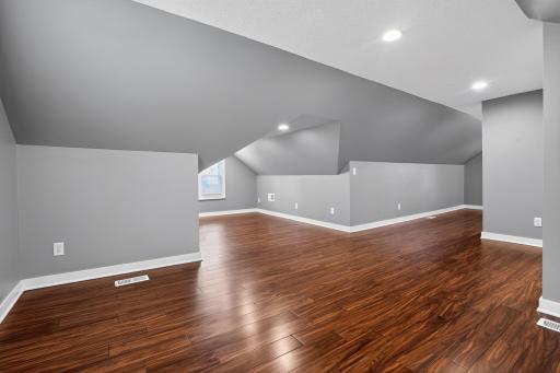 5940 Wooddale Avenue, Minneapolis, MN 55424