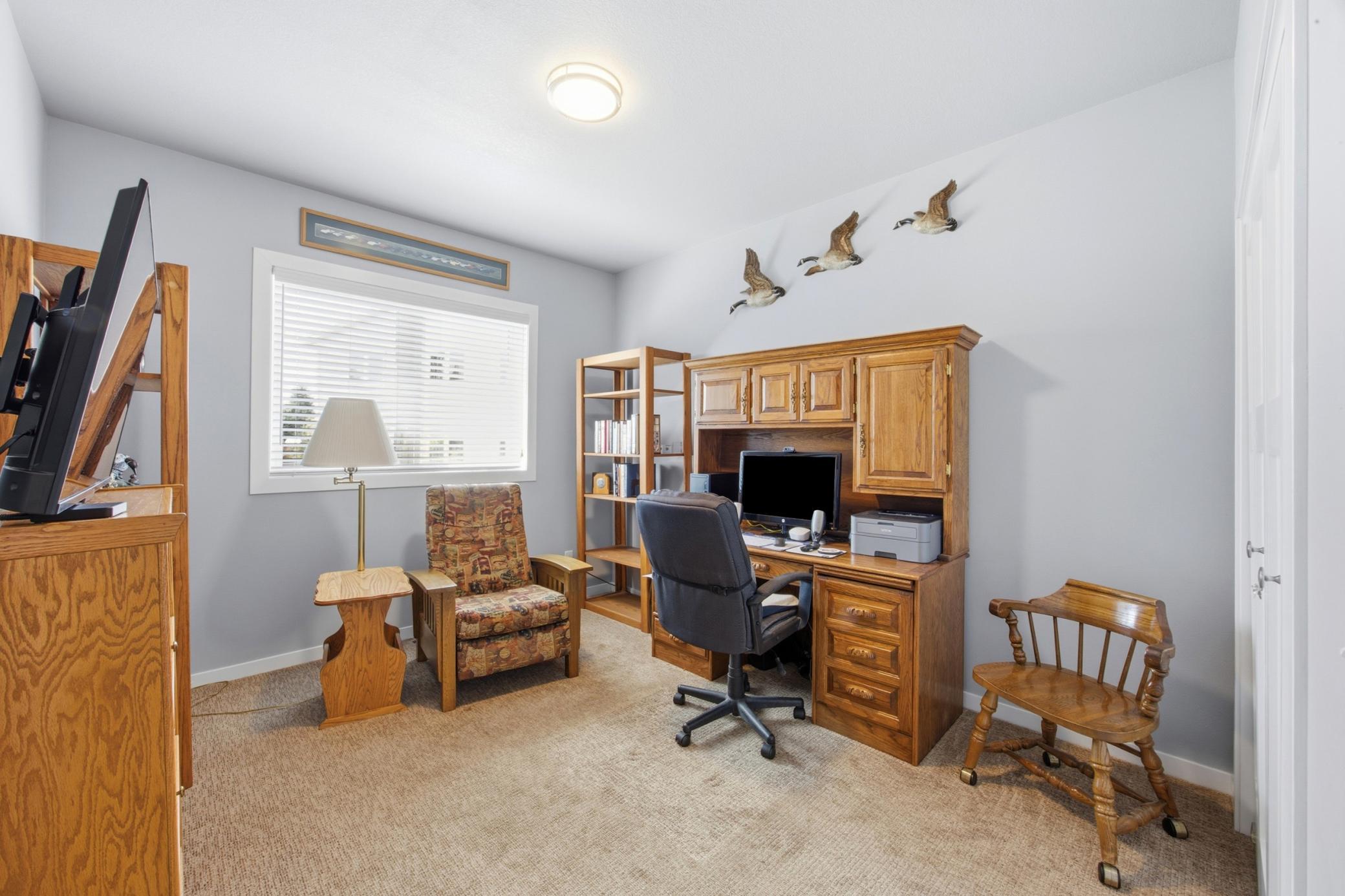 2nd Bedroom/Den
