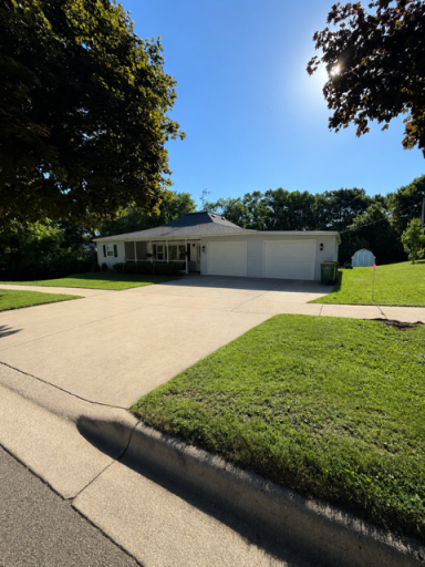 109 S Griffin Street, Lakefield, MN 56150