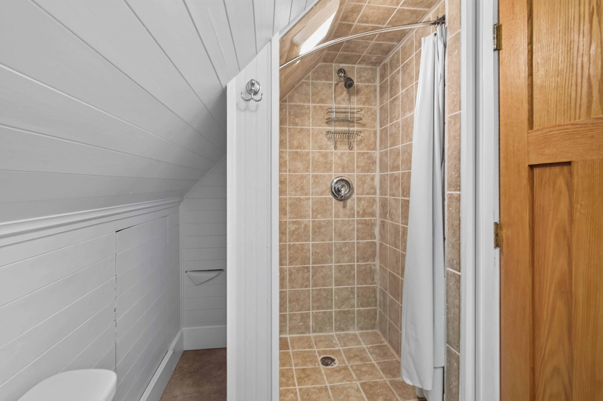 Tile Shower Upstairs