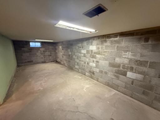 220 S 4th Street, Bird Island, MN 55310