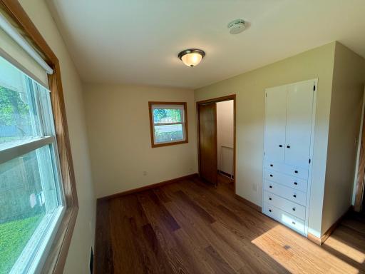 220 S 4th Street, Bird Island, MN 55310