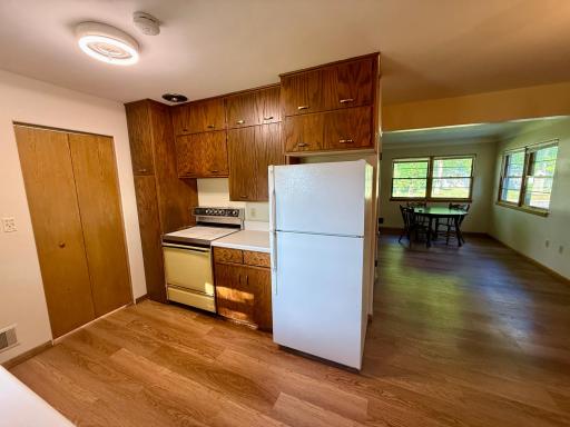 220 S 4th Street, Bird Island, MN 55310