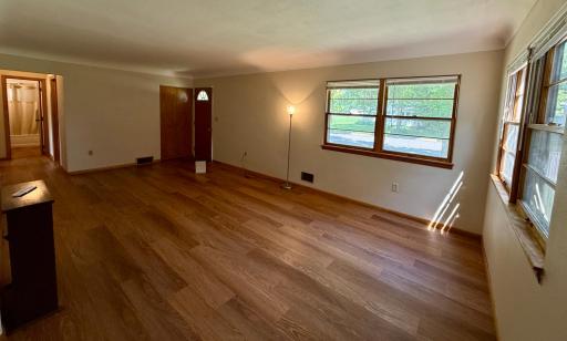220 S 4th Street, Bird Island, MN 55310