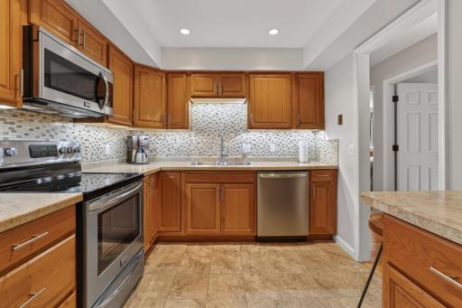 2055 Carriage Drive SW, 2055H, Rochester, MN 55902