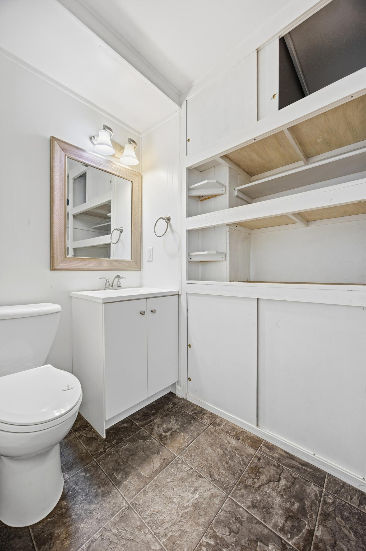 Main floor Bathroom