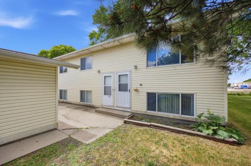 910-912 32nd Street N, Fargo, ND 58102