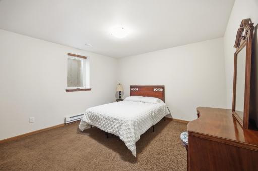 965 18th Avenue Circle N, Moorhead, MN 56560