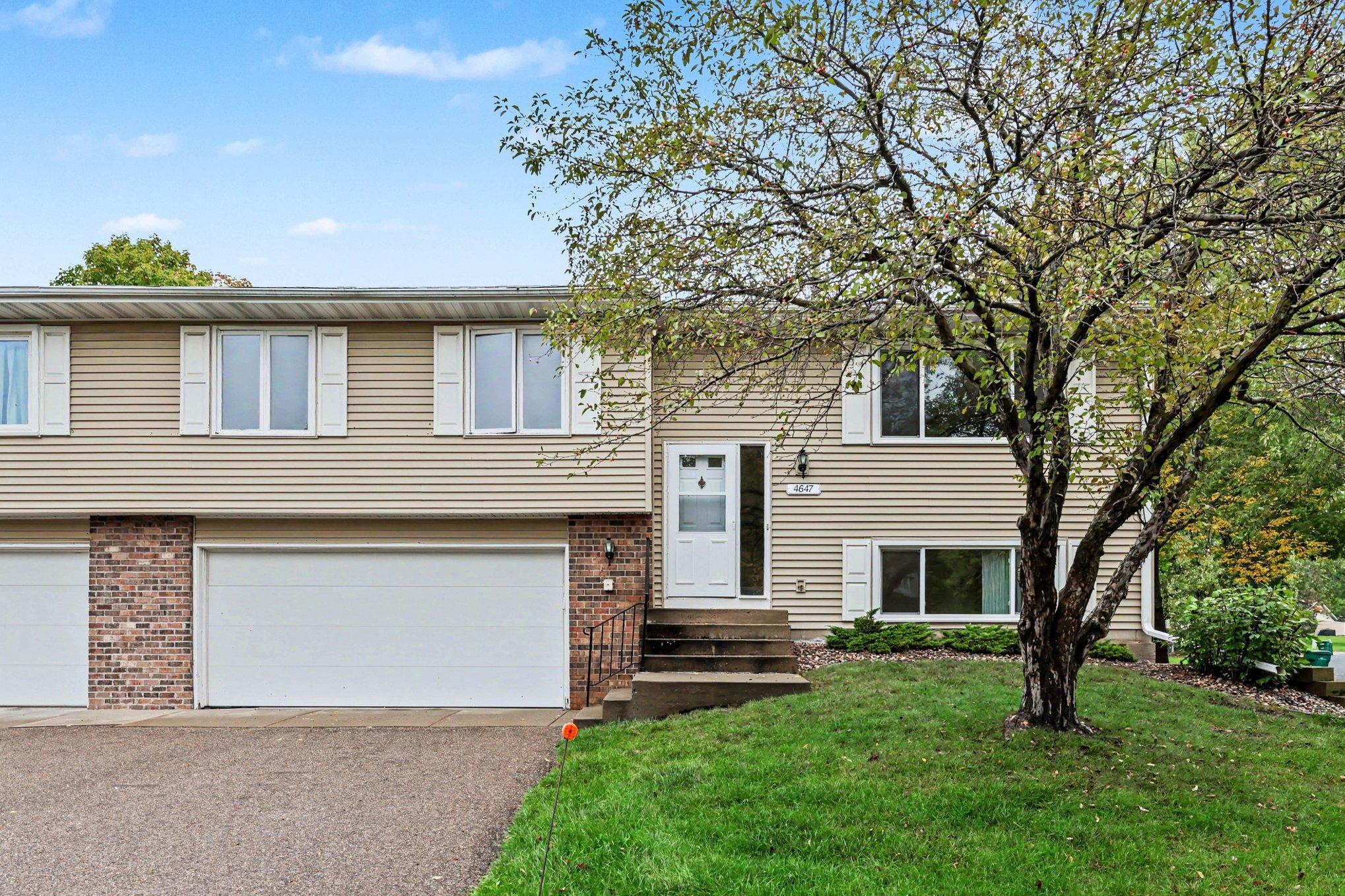Beautiful quad townhome in great location