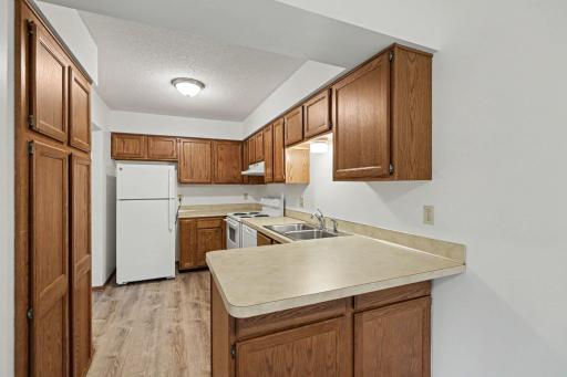 4647 Penkwe Way, Saint Paul, MN 55122