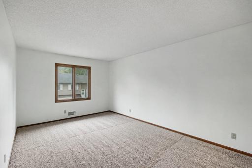 4647 Penkwe Way, Saint Paul, MN 55122