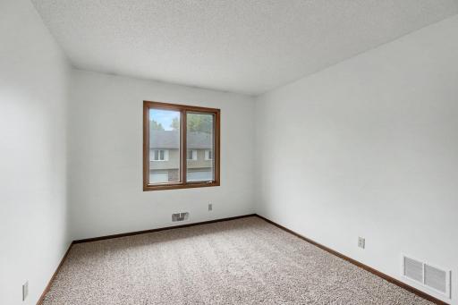 4647 Penkwe Way, Saint Paul, MN 55122