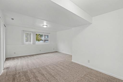 4647 Penkwe Way, Saint Paul, MN 55122