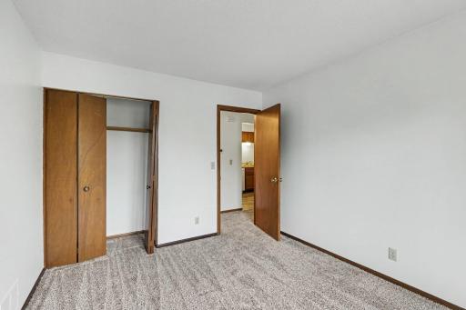 4647 Penkwe Way, Saint Paul, MN 55122
