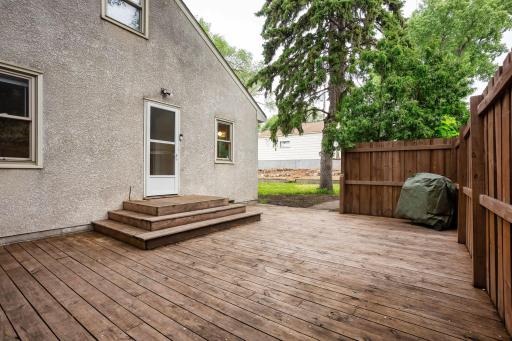 1155 4th Street E, Saint Paul, MN 55106