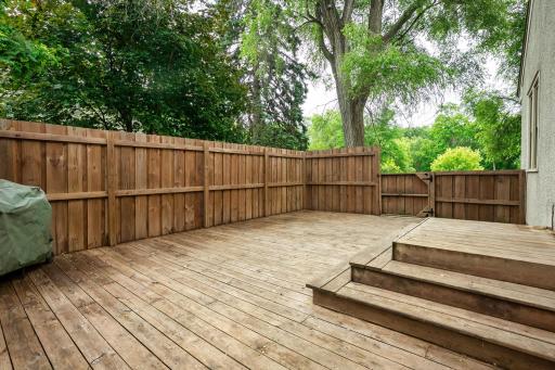 1155 4th Street E, Saint Paul, MN 55106