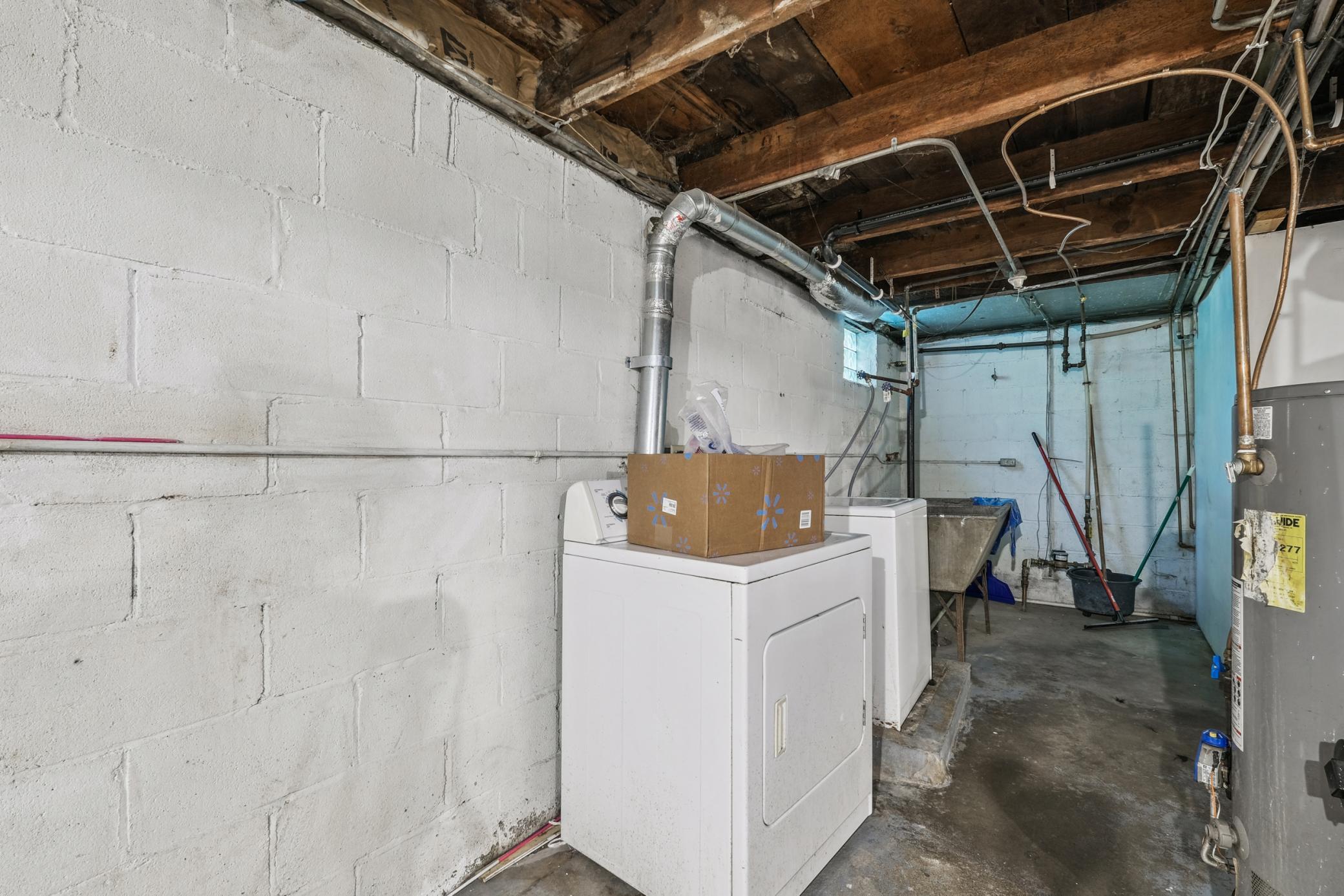 Basement2.jpg