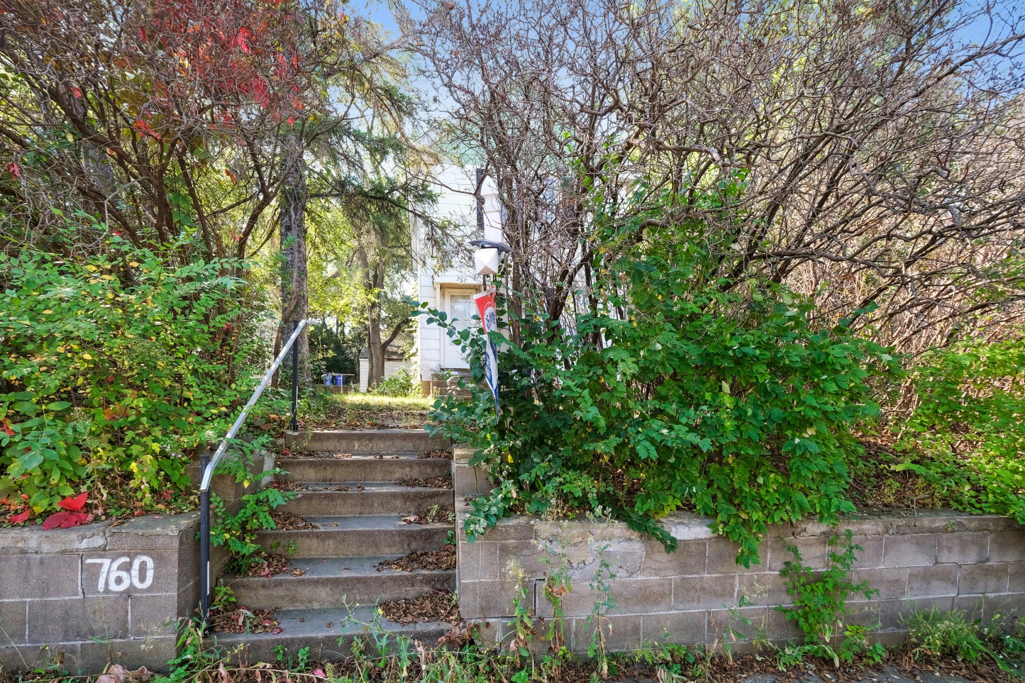 Exteriorstairs.jpg