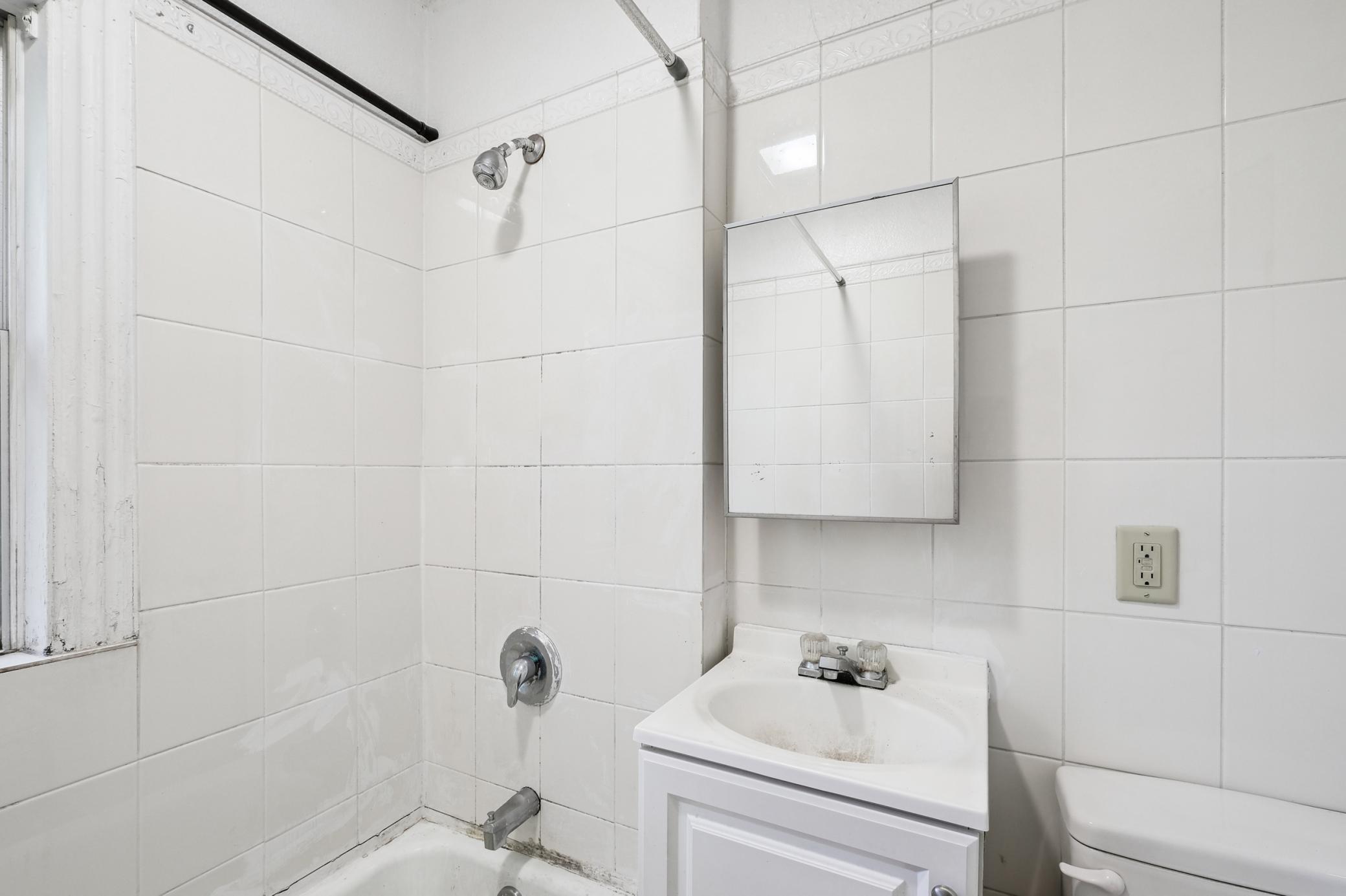 Lowerbath1.jpg
