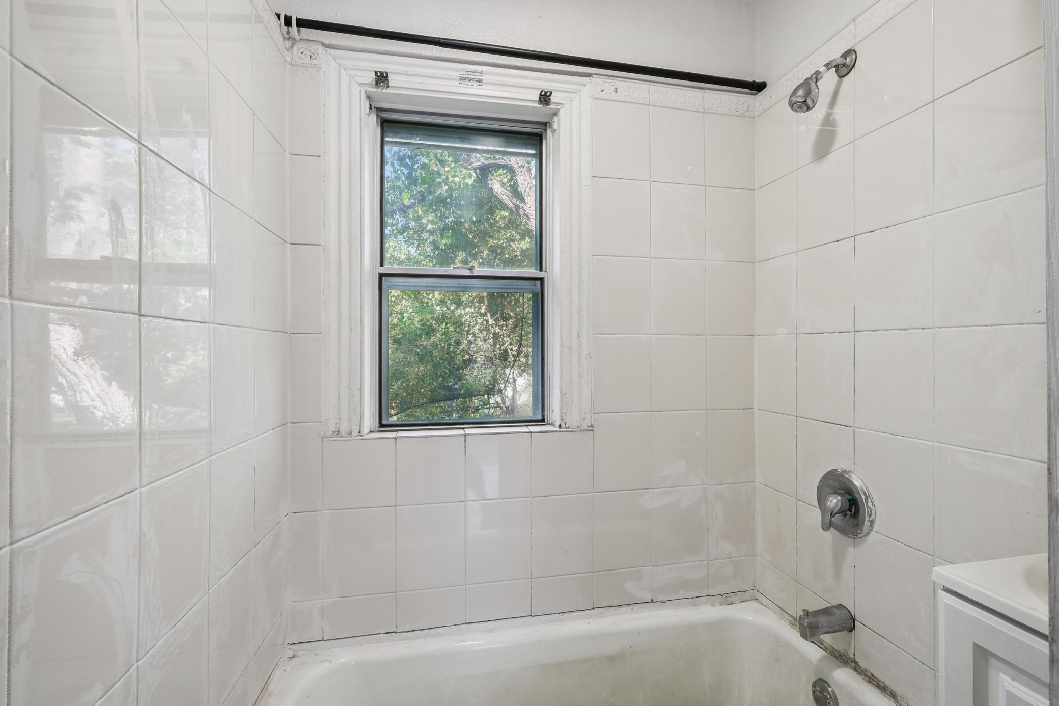 Lowerbath2.jpg