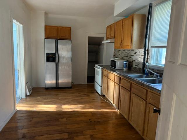 Kitchen4.jpeg