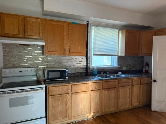 Kitchen2.jpeg