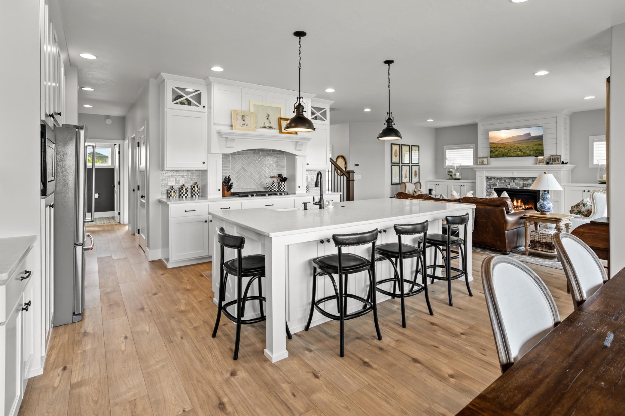 2508 Mcleod Dr W West Fargo