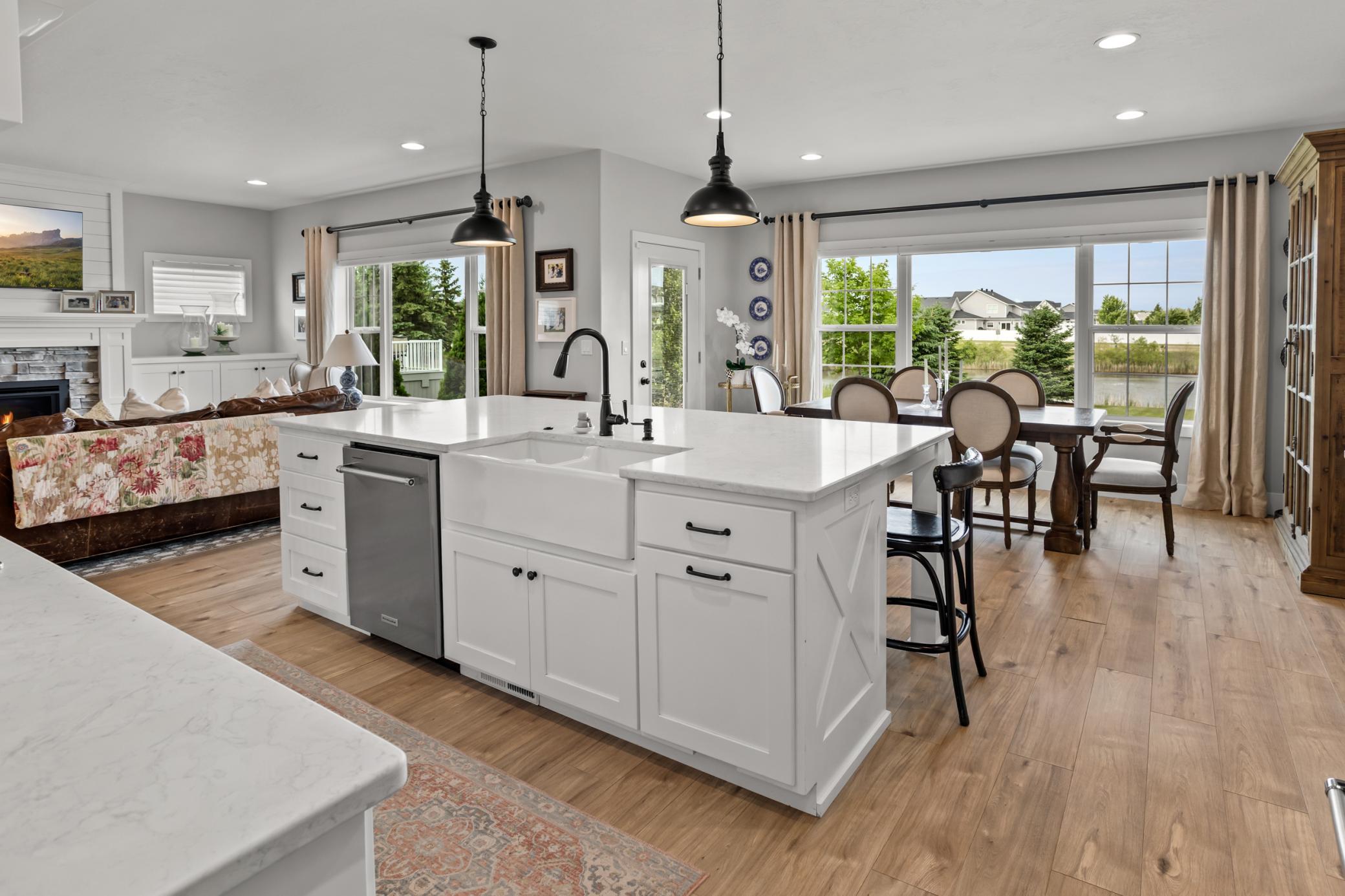 2508 Mcleod Dr W West Fargo
