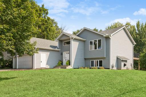 Photo for 6111 45th Street N, Saint Paul, MN 55128 - listing #7090278 Welcome to 6111 45th Street North in Oakdale.