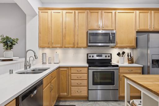 Under-Cabinet Lighting Adds Warmth and Function to the Kitchen