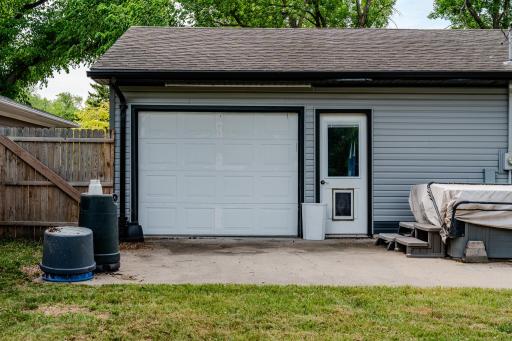 1328 18th Avenue S, Moorhead, MN 56560